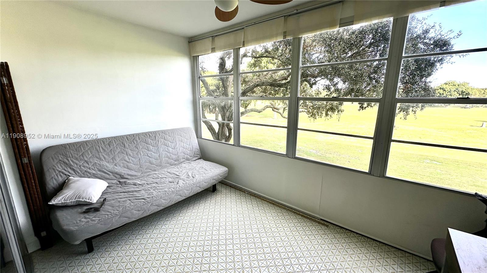 NO 14 PALM-AIRE COUNTRY C - Residential