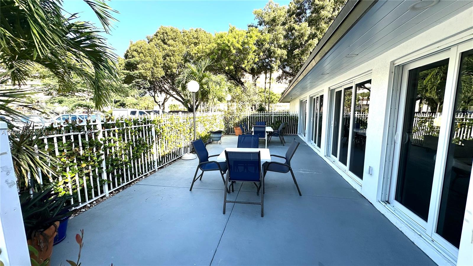 NO 14 PALM-AIRE COUNTRY C - Residential