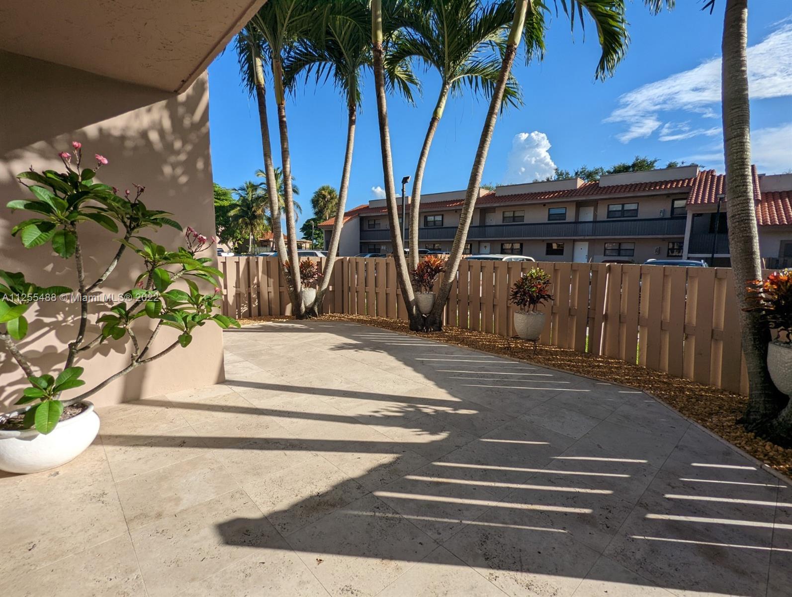 PARK LAKE VILG CONDO PHS - Residential Lease