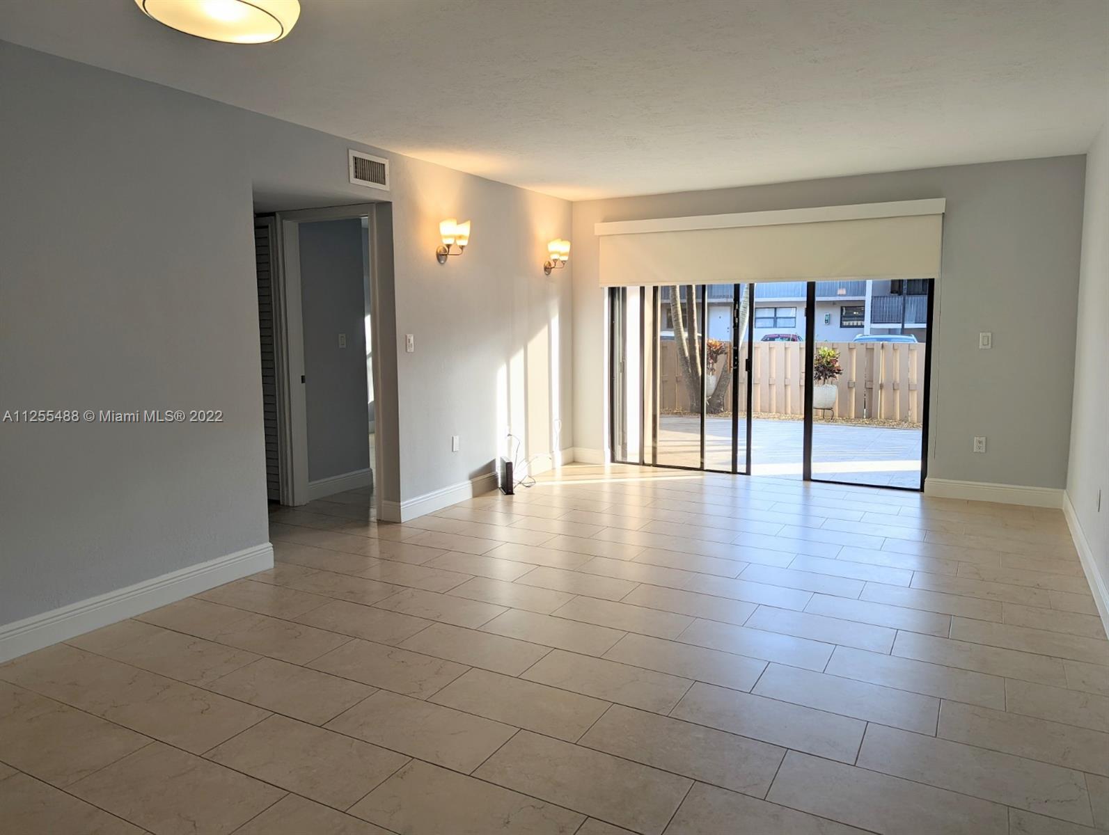 PARK LAKE VILG CONDO PHS - Residential Lease