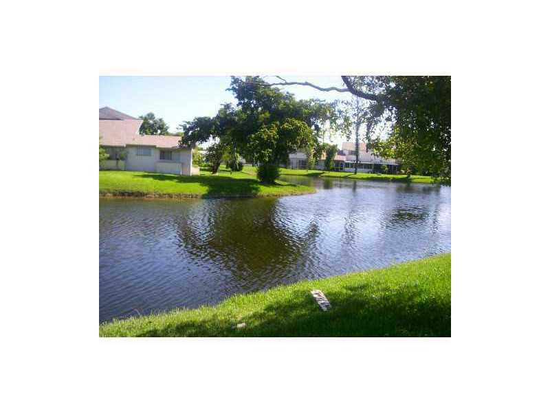 NORTH LAKE TOWNHOMES #3 C - Residential Lease