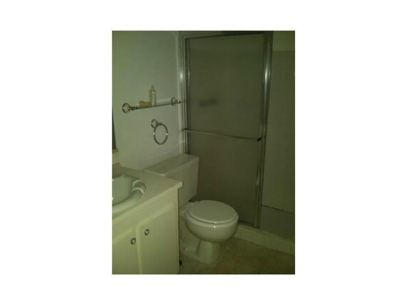 NORTH LAKE TOWNHOMES #3 C - Residential Lease