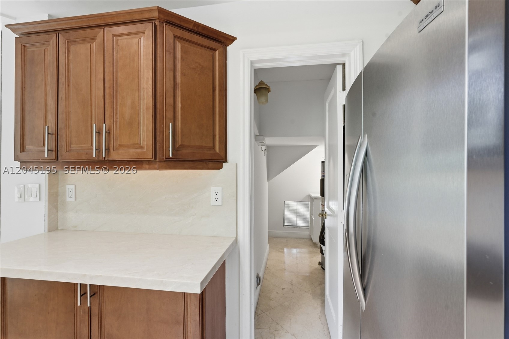 TROPICAL ISLE HOMES SUB P - Residential Lease