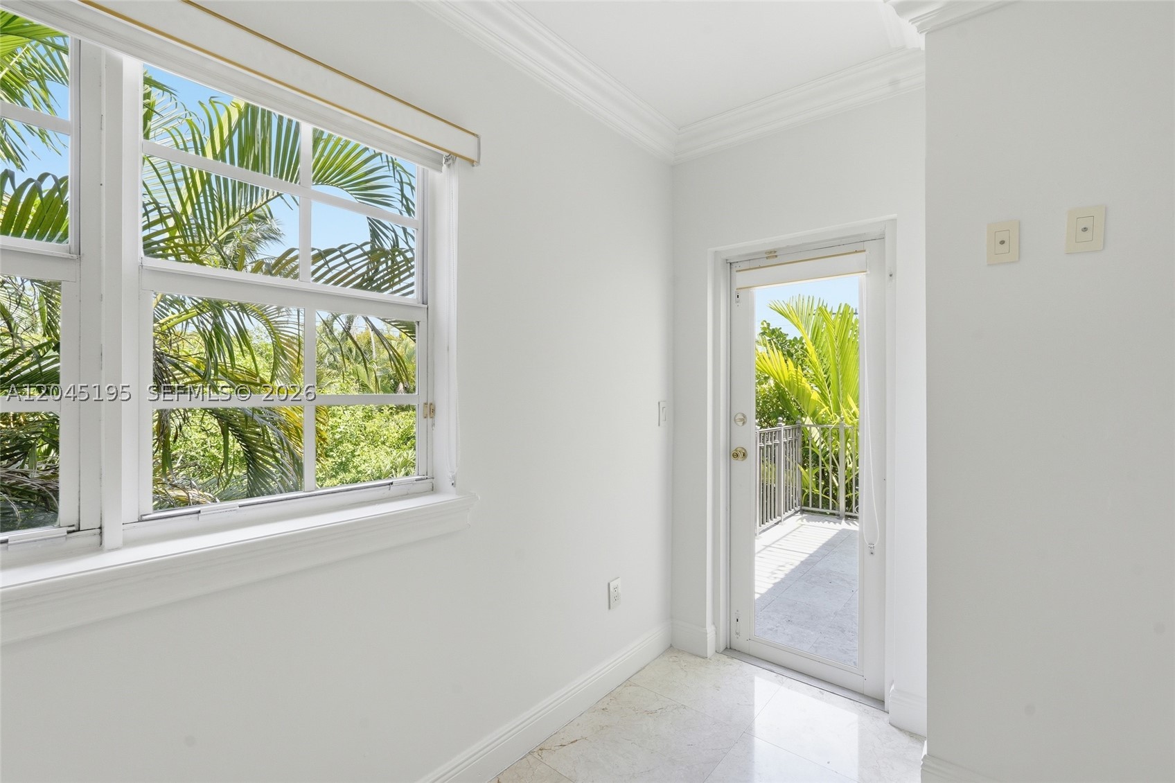 TROPICAL ISLE HOMES SUB P - Residential Lease