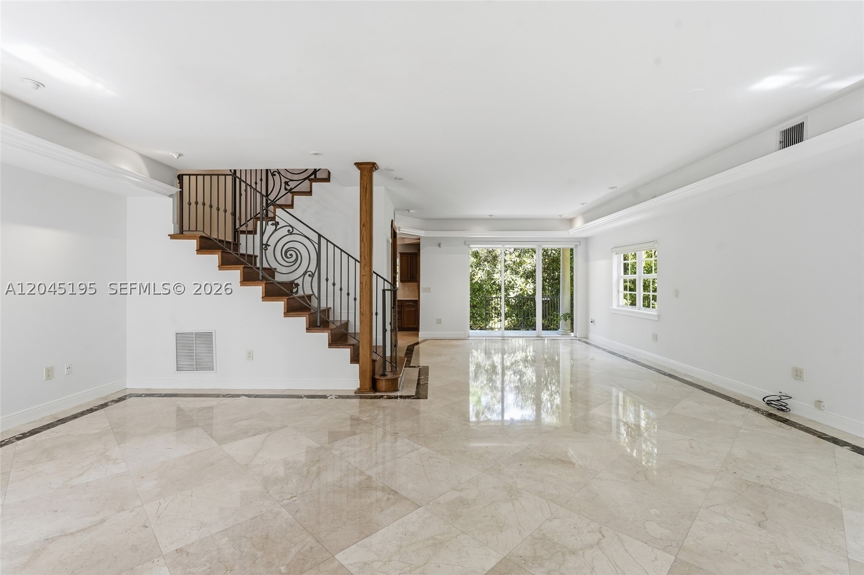 TROPICAL ISLE HOMES SUB P - Residential Lease