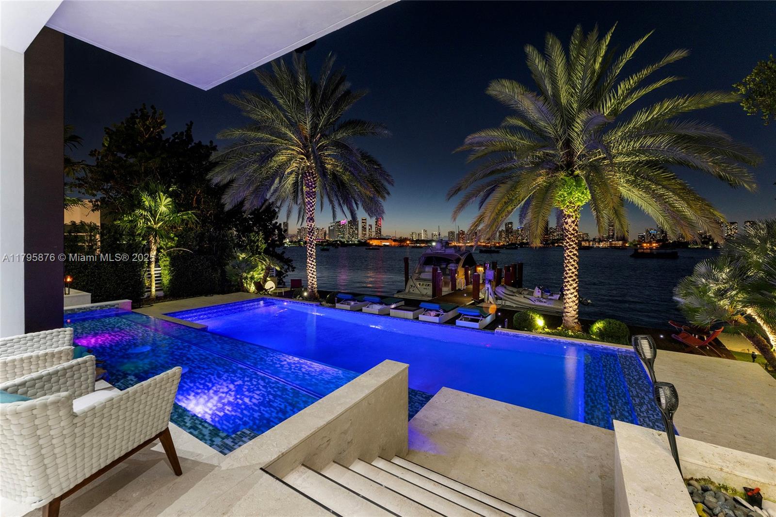 HIBISCUS ISLAND - Residential
