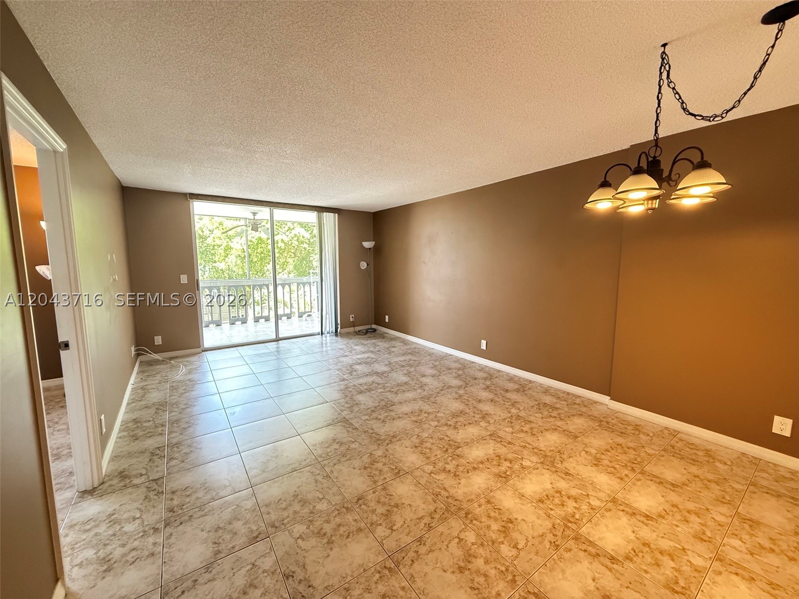 MEADOWBROOK TOWERS CONDO - Residential Lease
