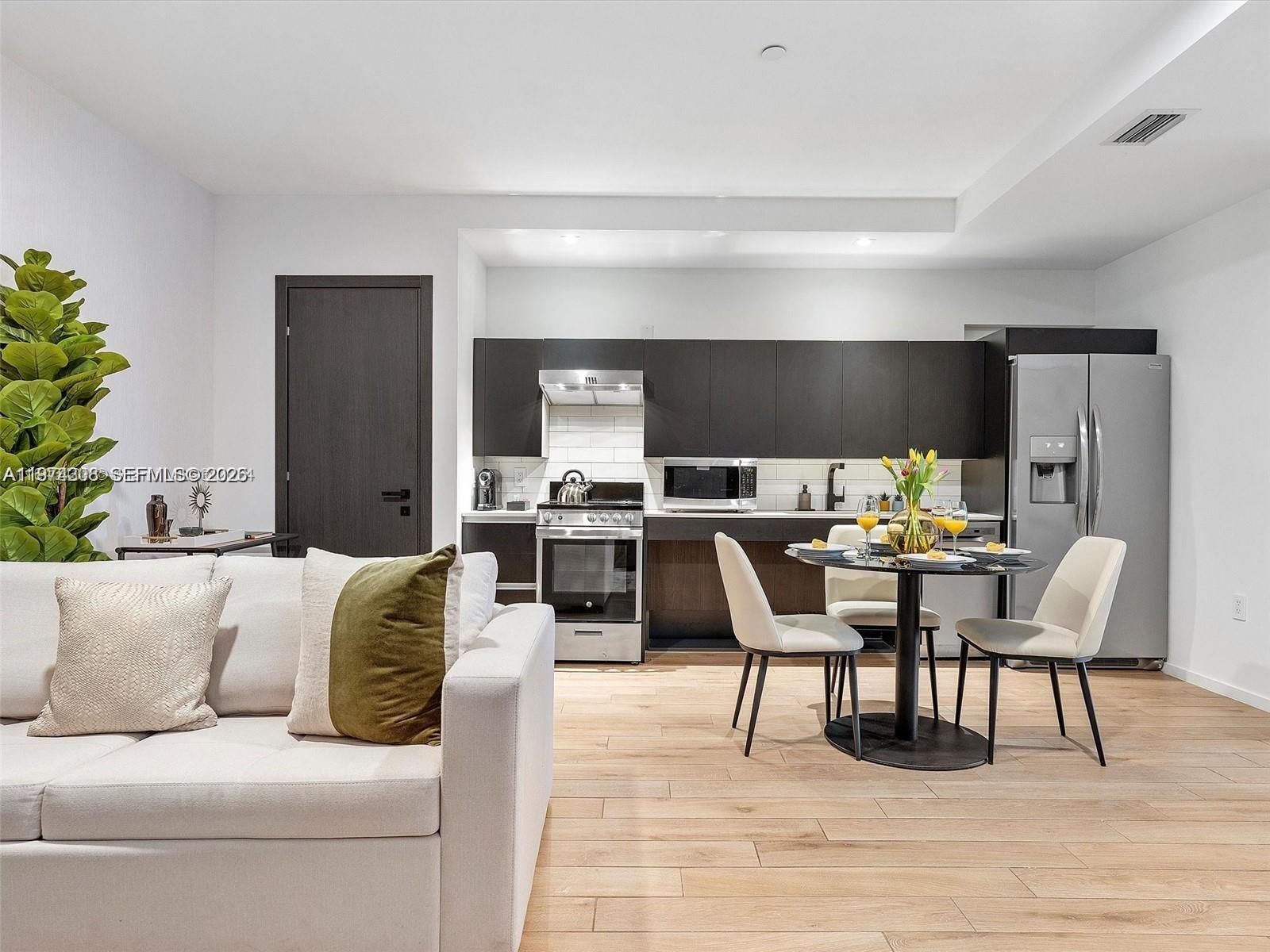 THE ELSER - Residential