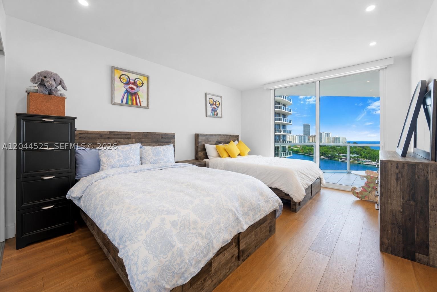 ONE ISLAND PLACE CONDO II - Residential