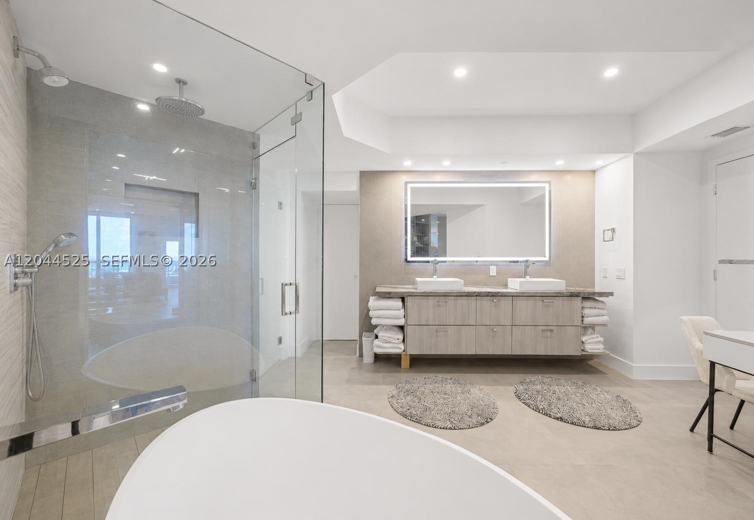 ONE ISLAND PLACE CONDO II - Residential
