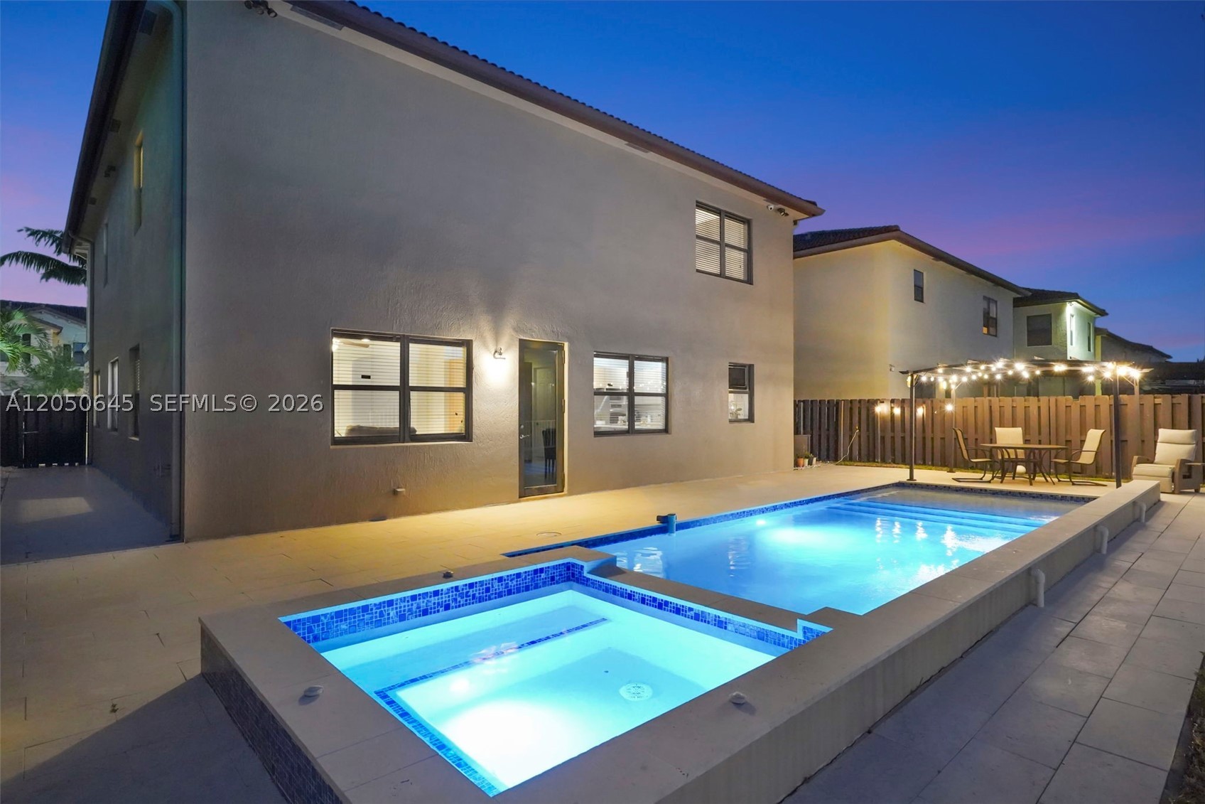DORAL BREEZE - Residential