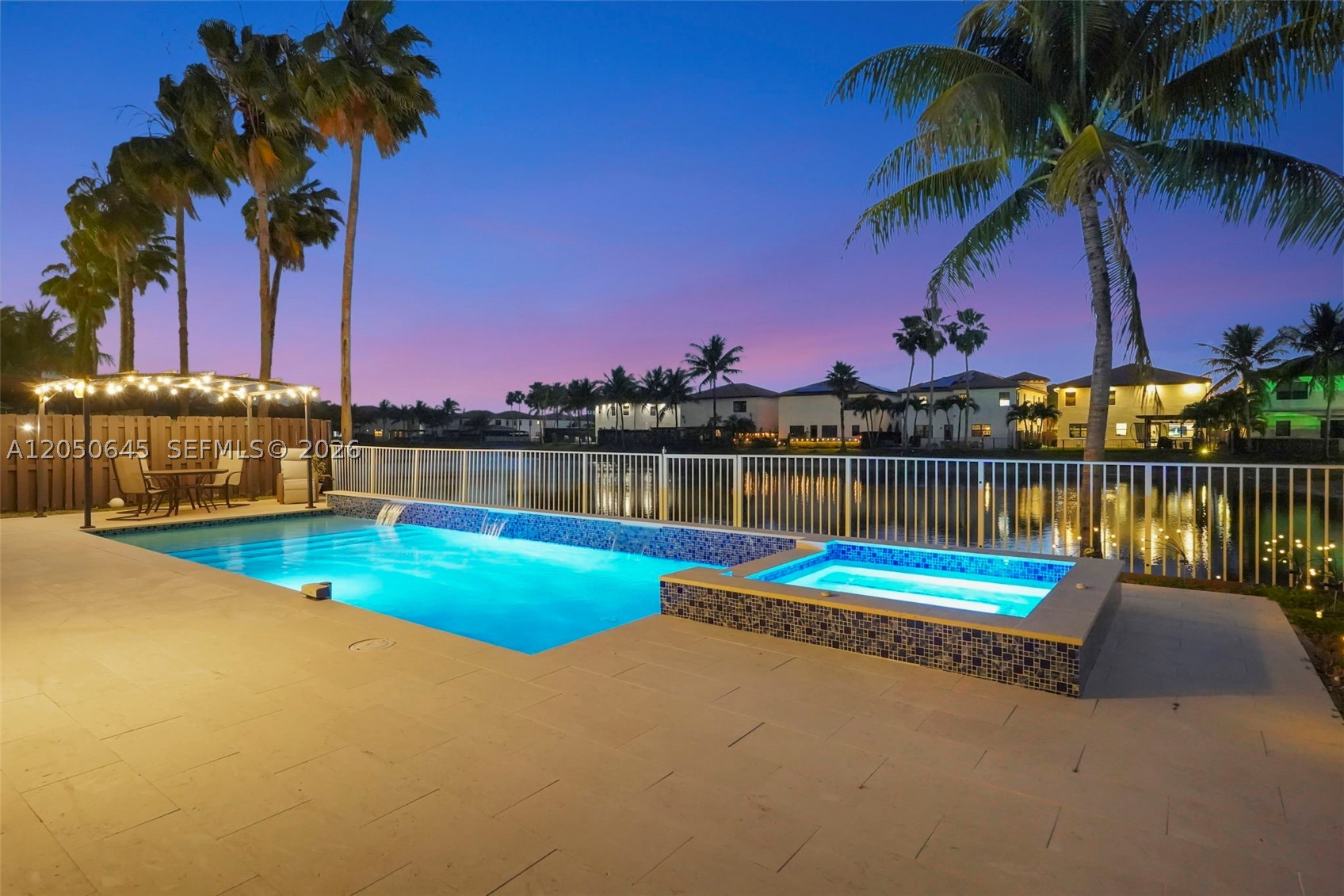 DORAL BREEZE - Residential