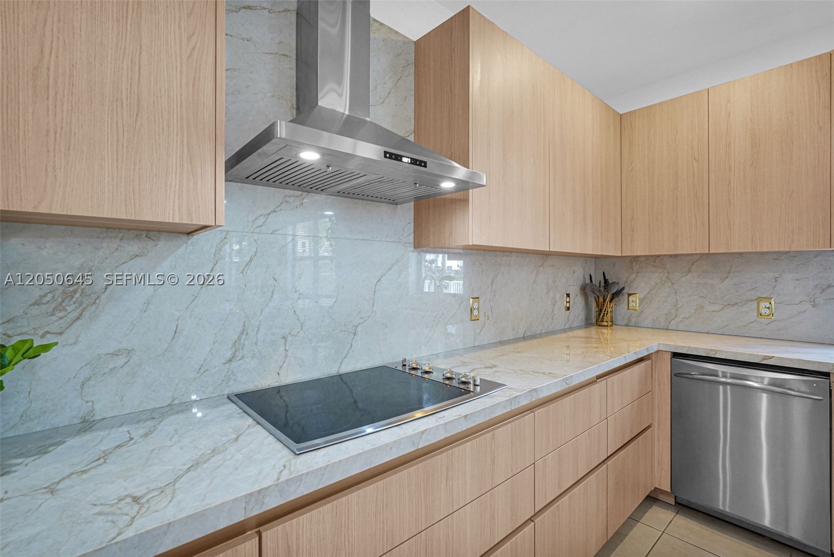 DORAL BREEZE - Residential