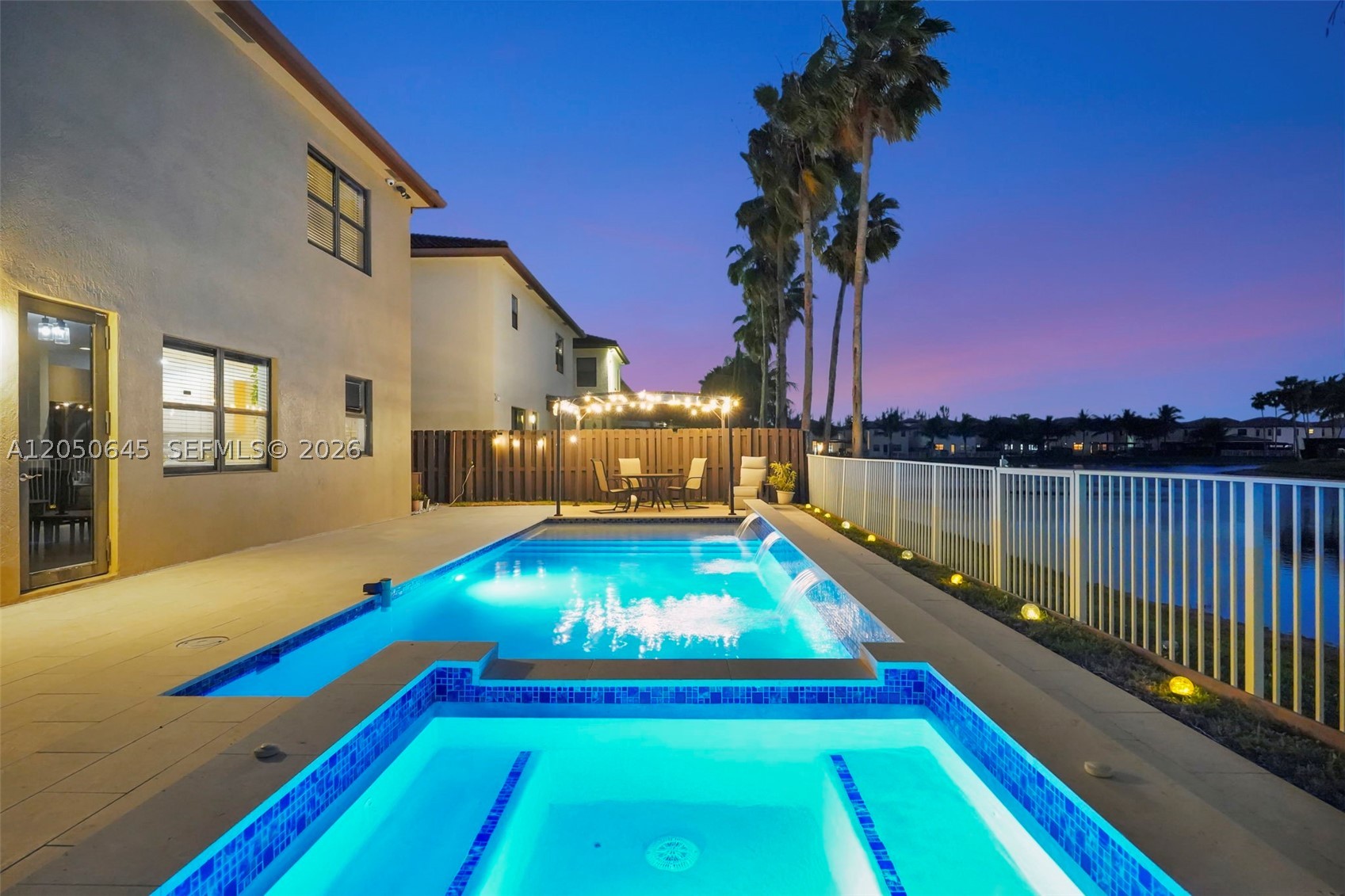 DORAL BREEZE - Residential