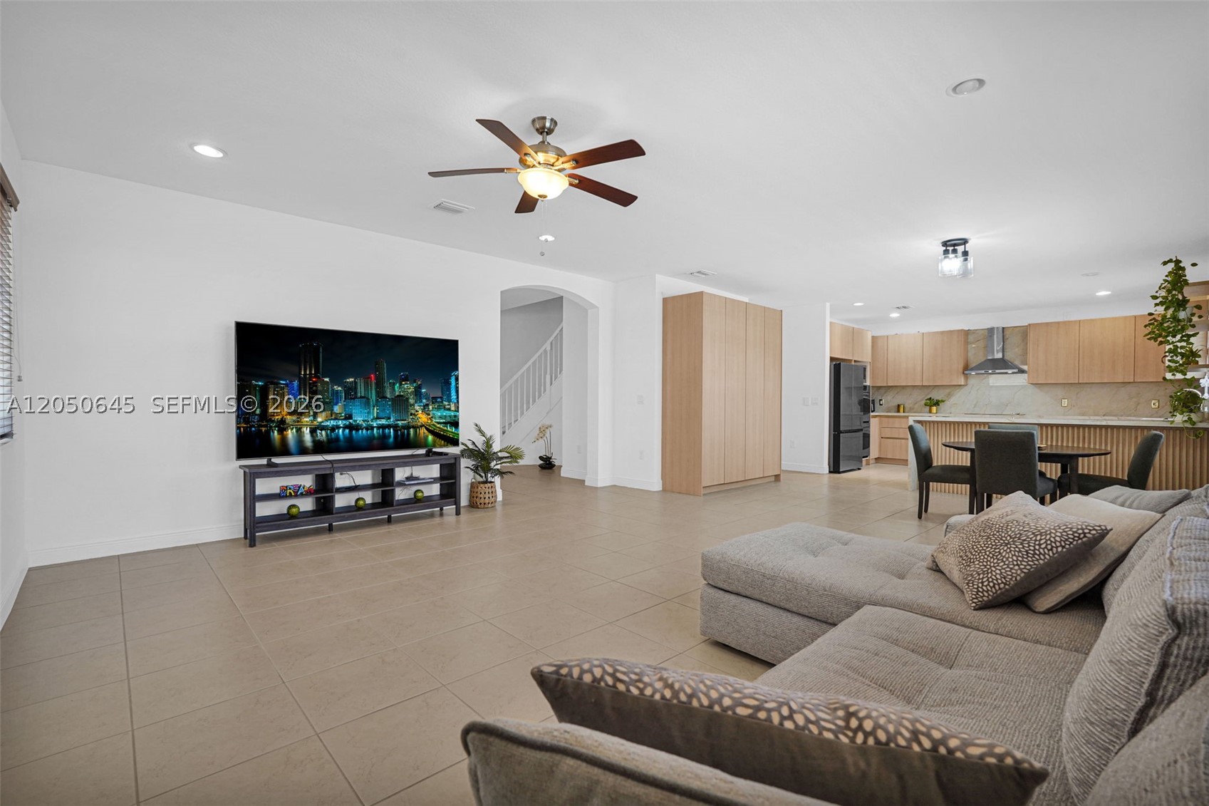 DORAL BREEZE - Residential