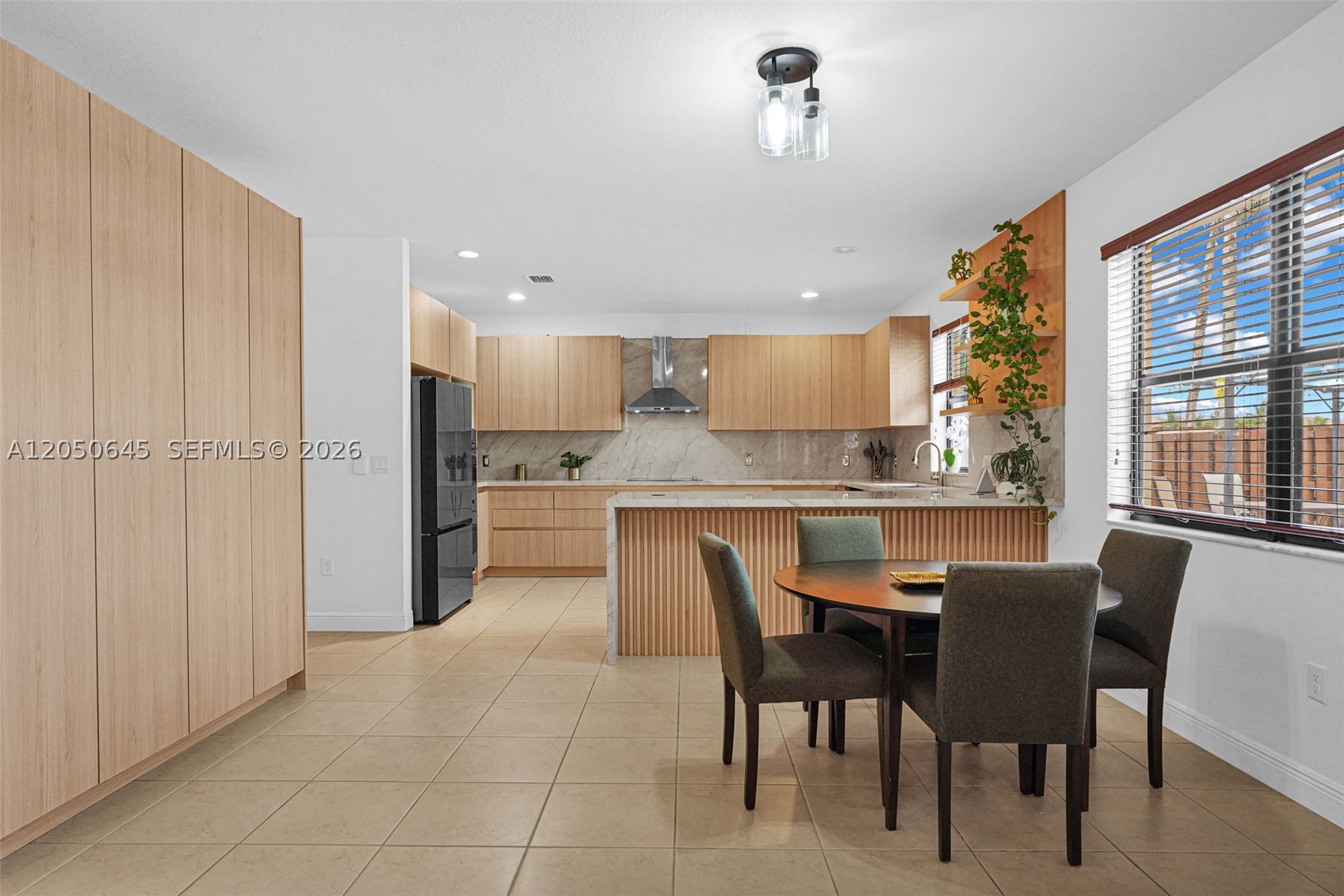 DORAL BREEZE - Residential