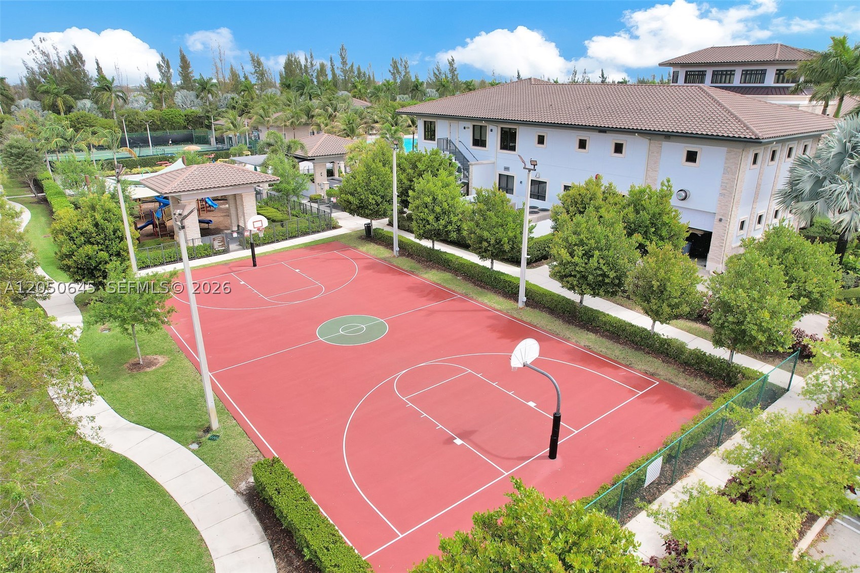 DORAL BREEZE - Residential