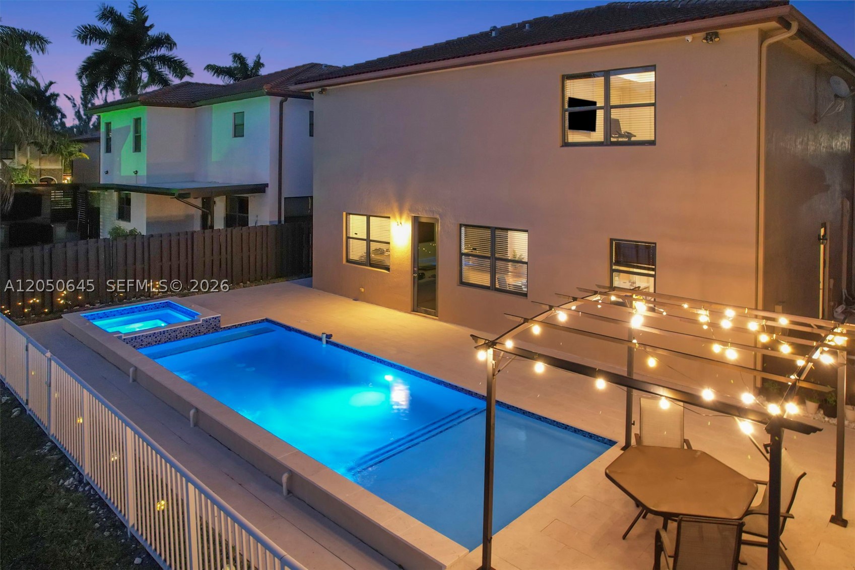 DORAL BREEZE - Residential