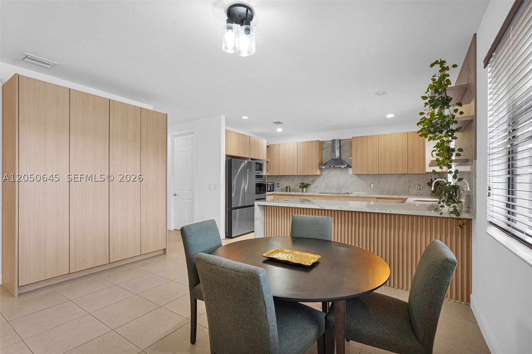 DORAL BREEZE - Residential