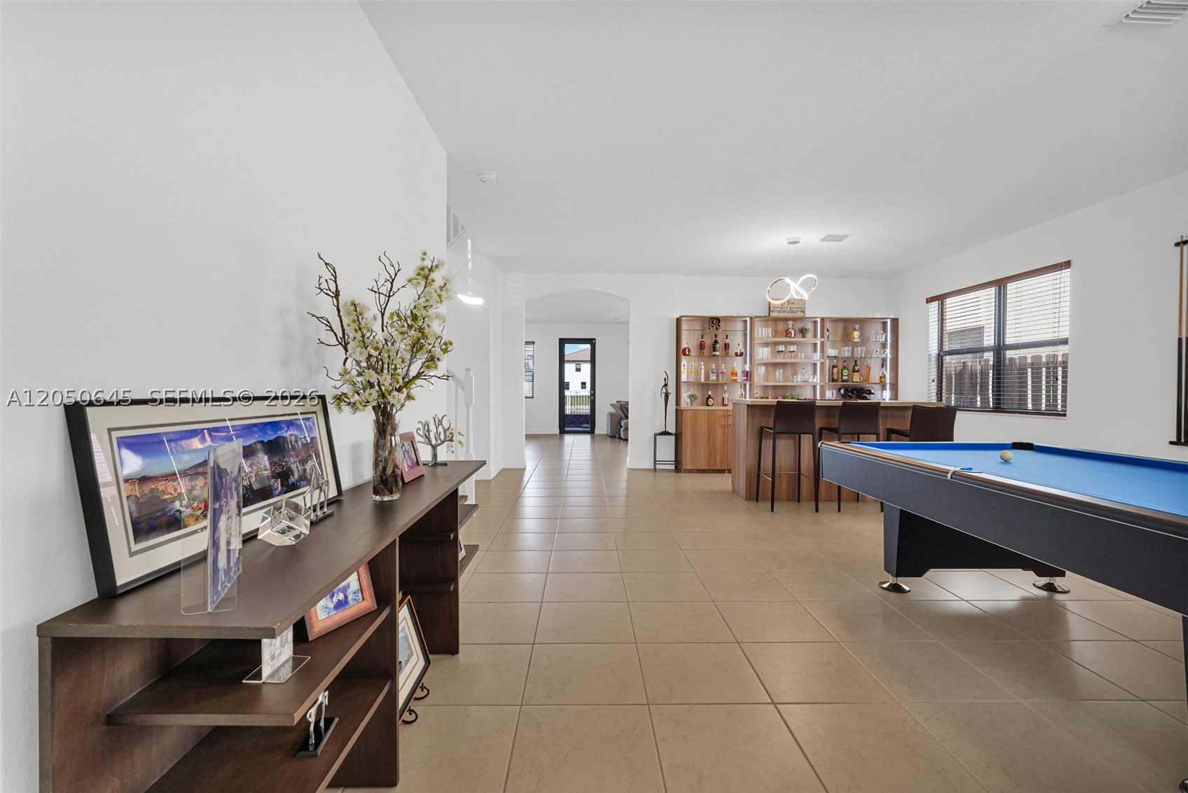 DORAL BREEZE - Residential
