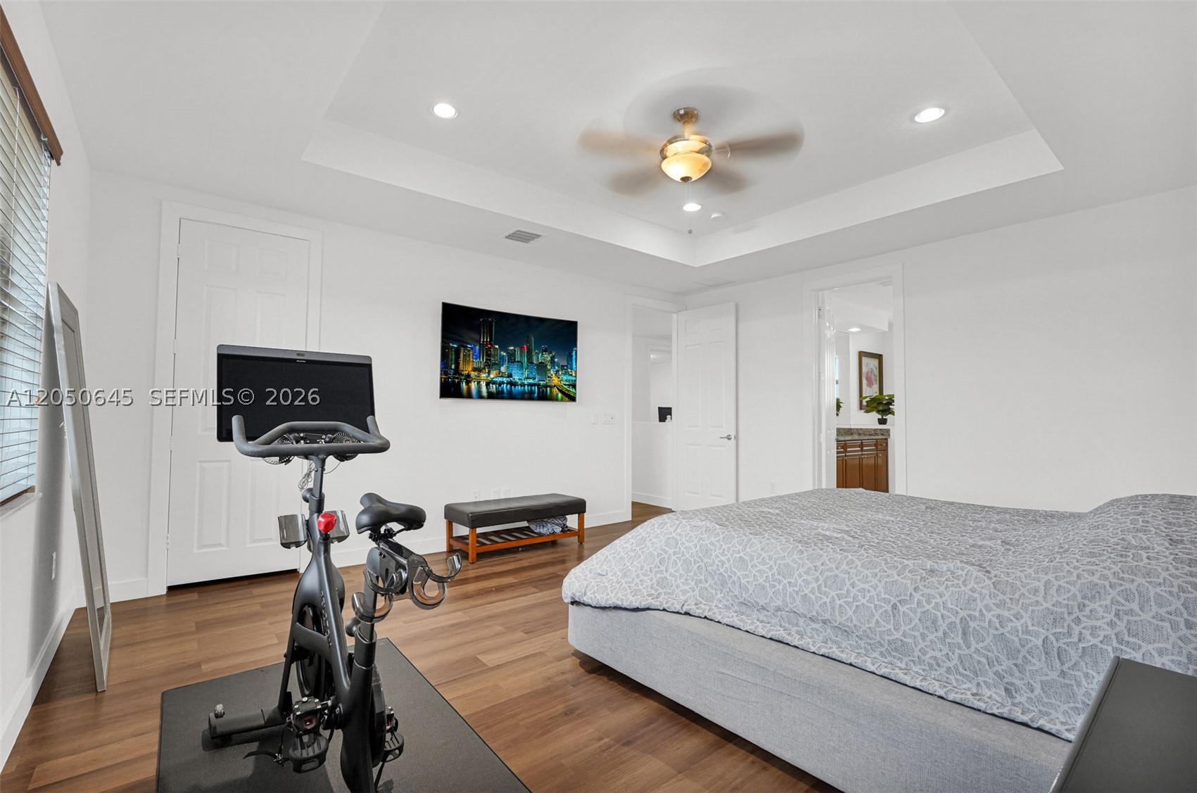 DORAL BREEZE - Residential