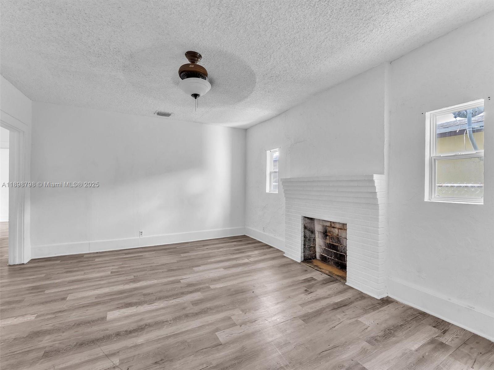 HOLLYWOOD SOUTH SIDE ADD - Residential Income