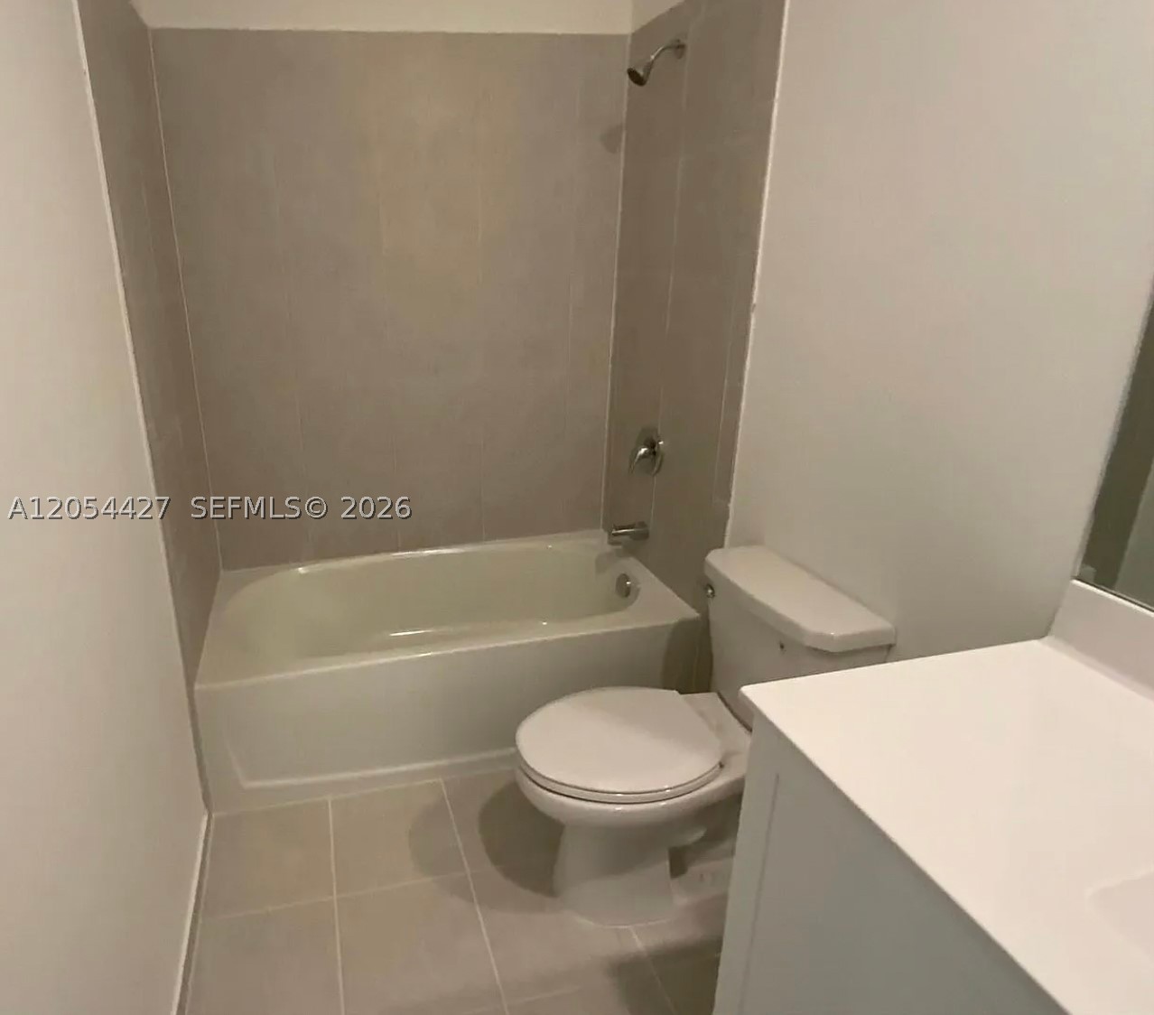 KEYS GATE RESIDENTIAL - Residential Lease