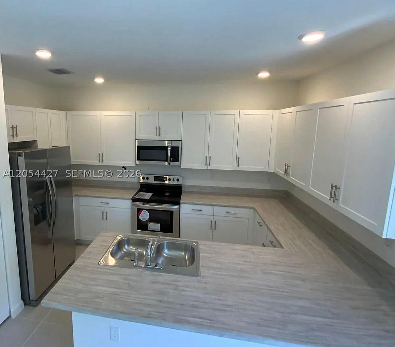 KEYS GATE RESIDENTIAL - Residential Lease