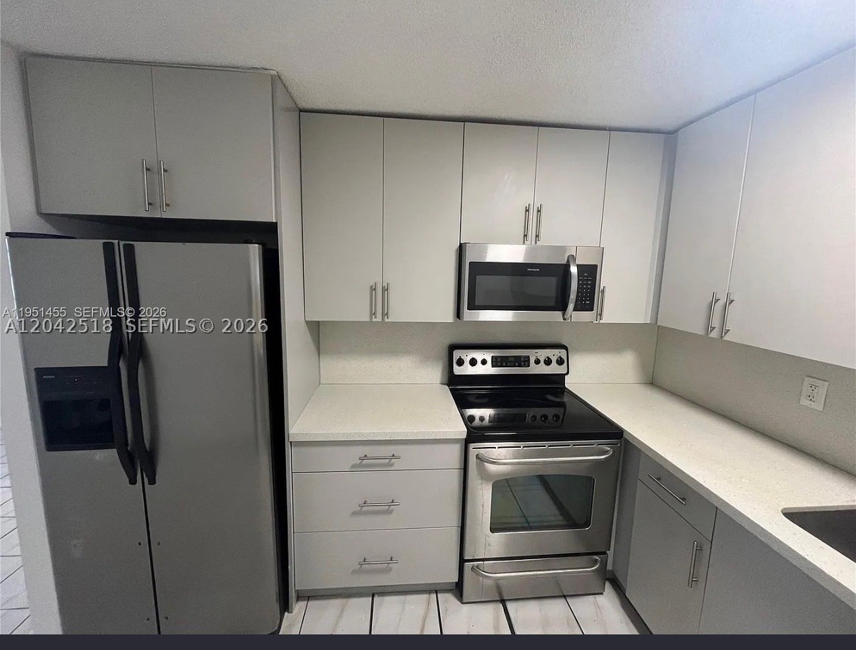 KENWOOD SUB - Residential Income