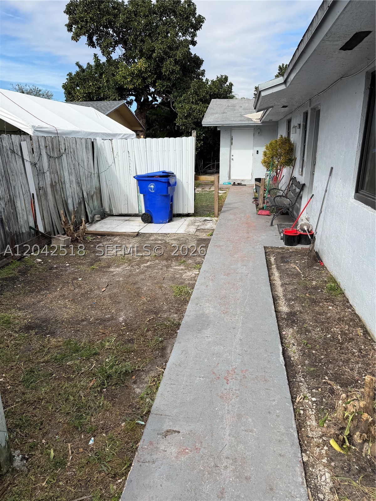 KENWOOD SUB - Residential Income