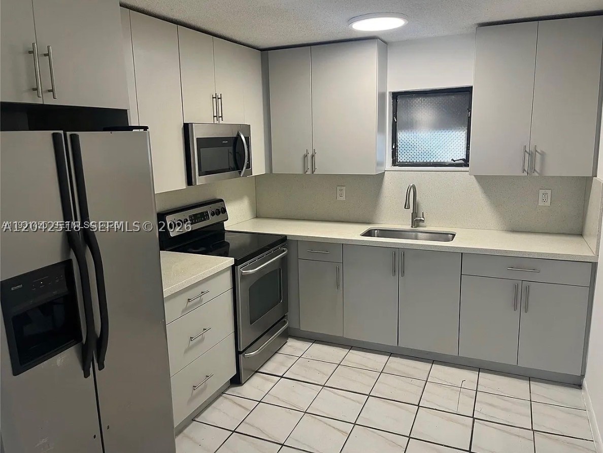 KENWOOD SUB - Residential Income