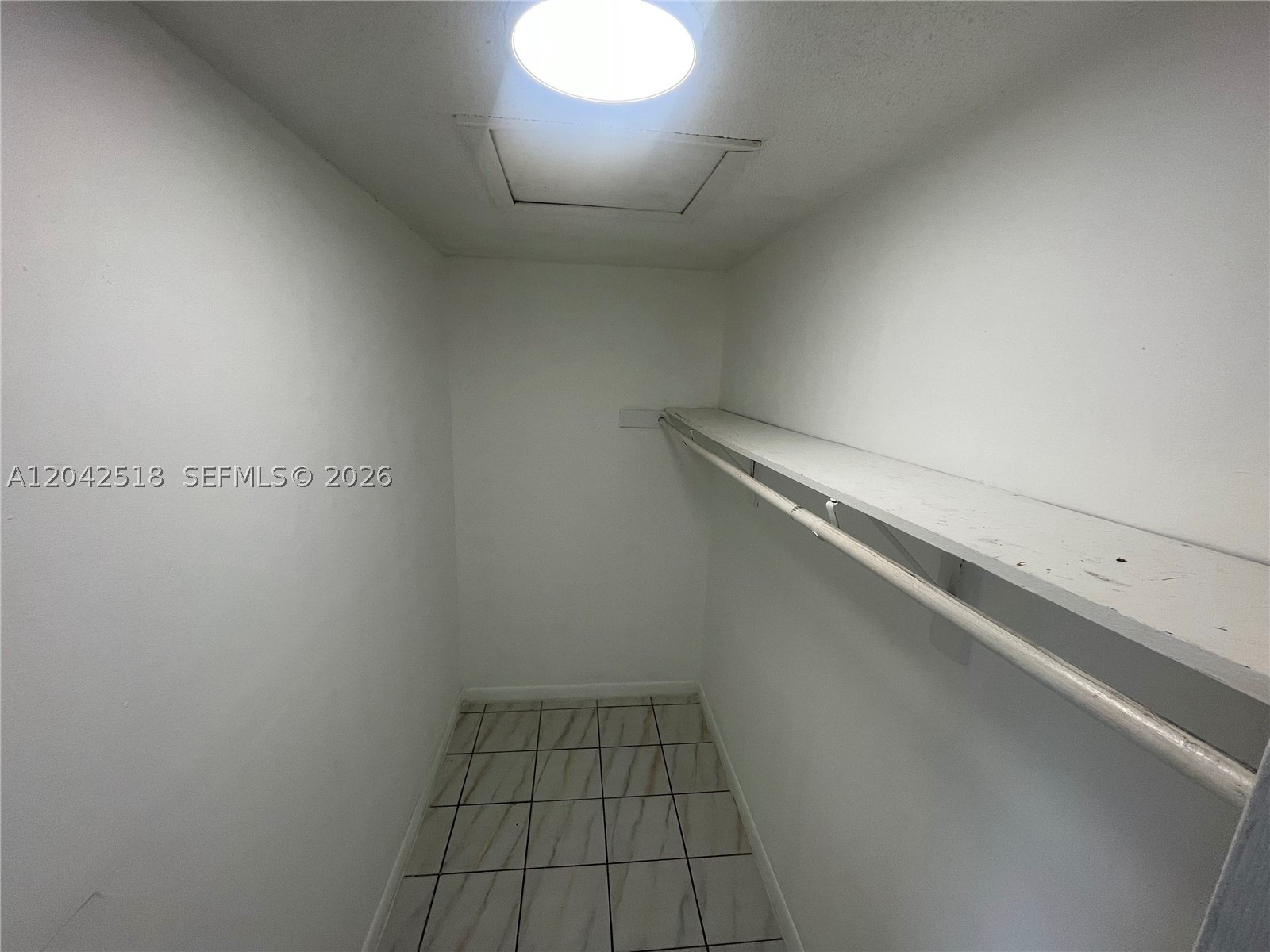 KENWOOD SUB - Residential Income