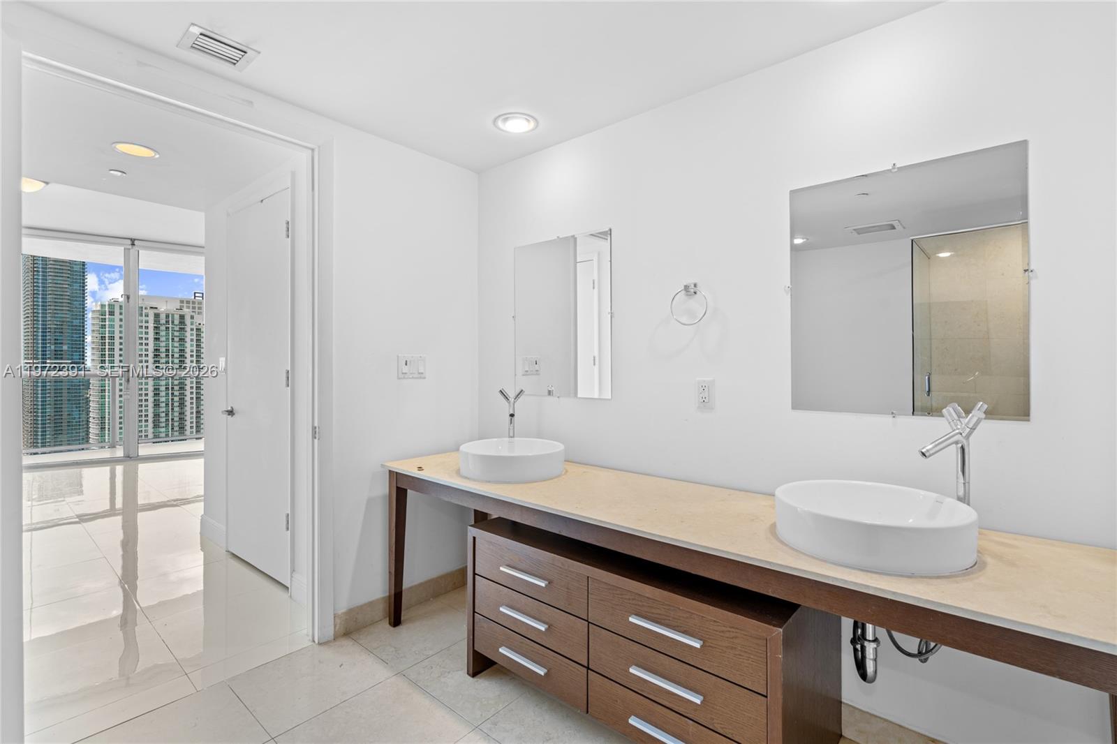 ICON BRICKELL NO TWO - Residential