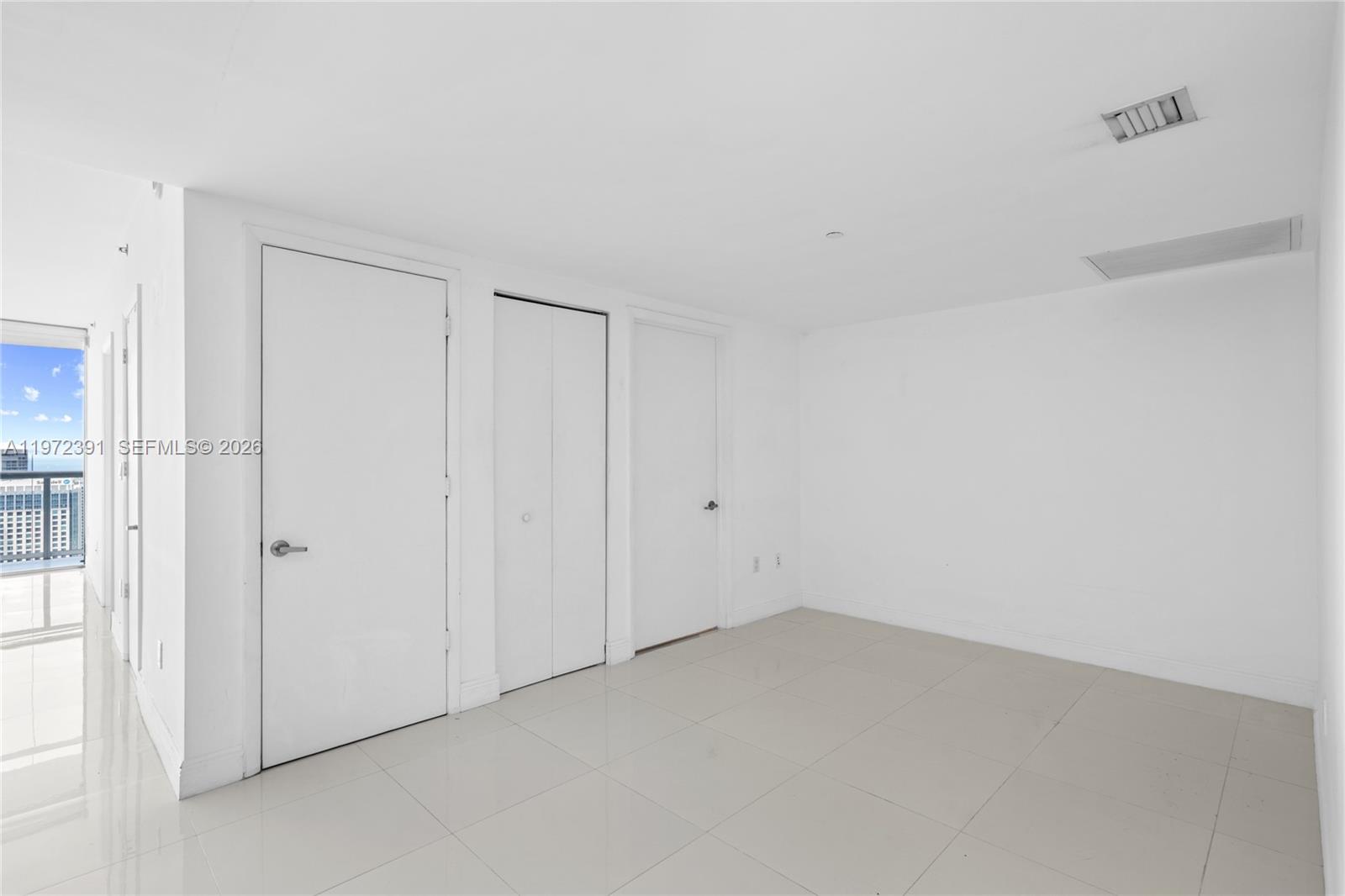 ICON BRICKELL NO TWO - Residential