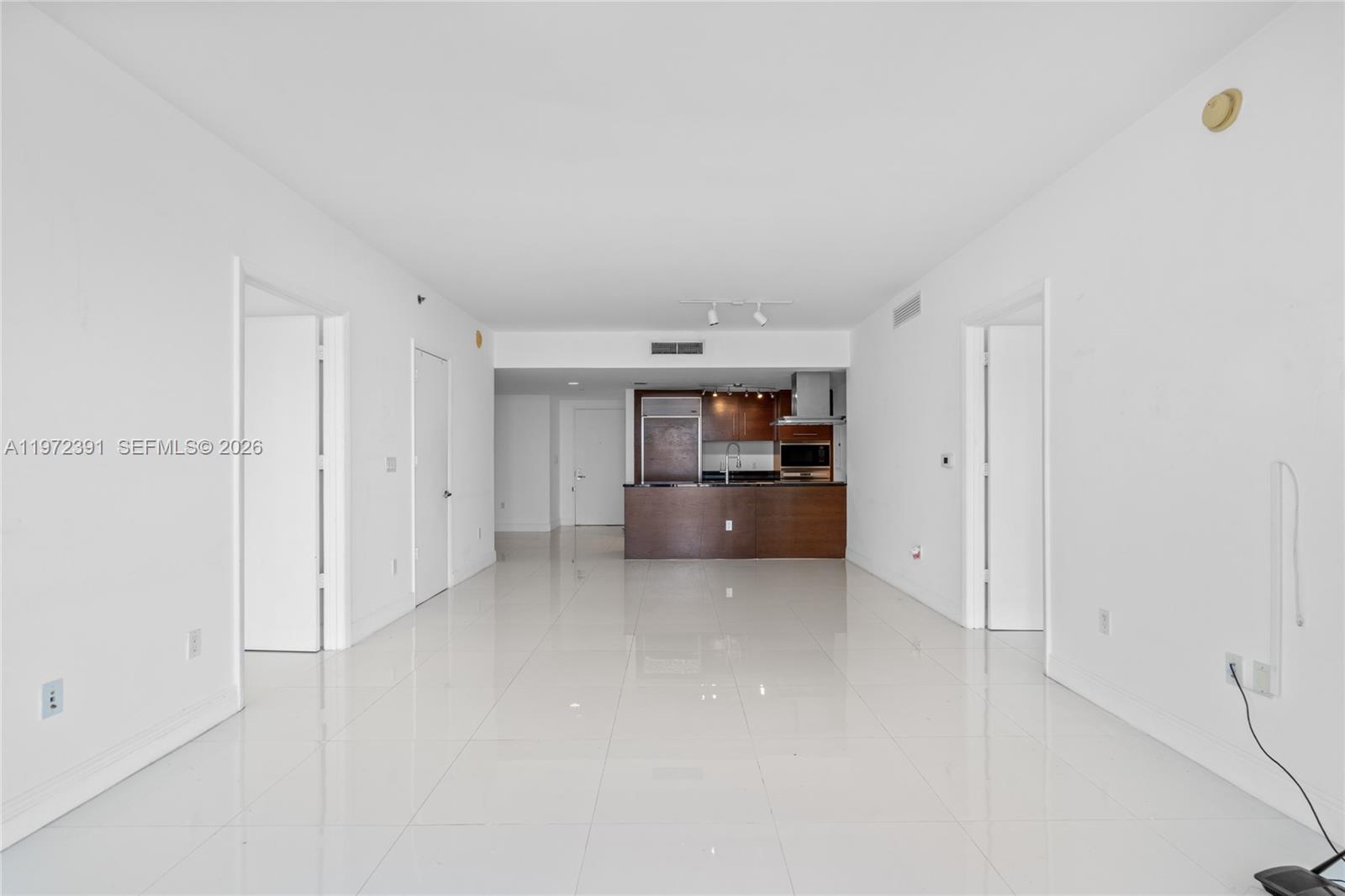 ICON BRICKELL NO TWO - Residential