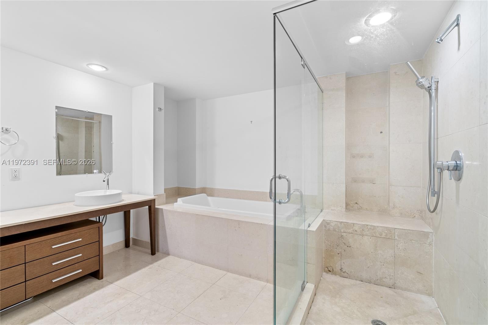 ICON BRICKELL NO TWO - Residential