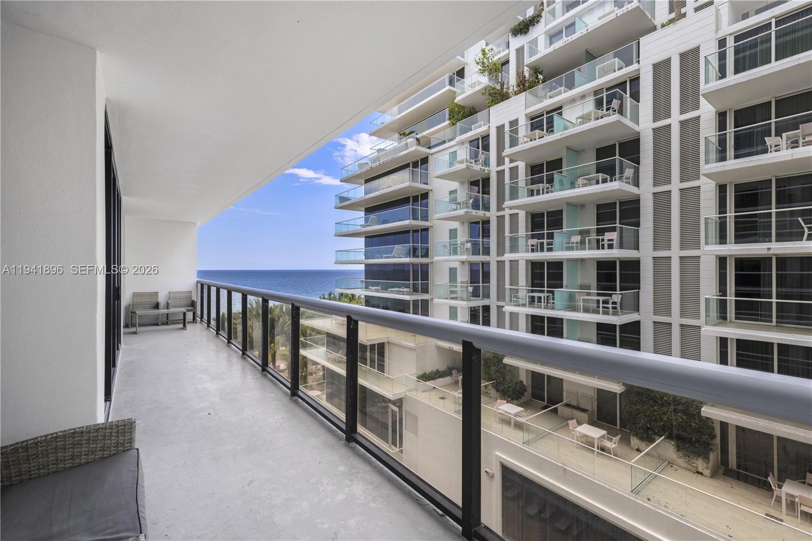 THE WAVES CONDO - Residential