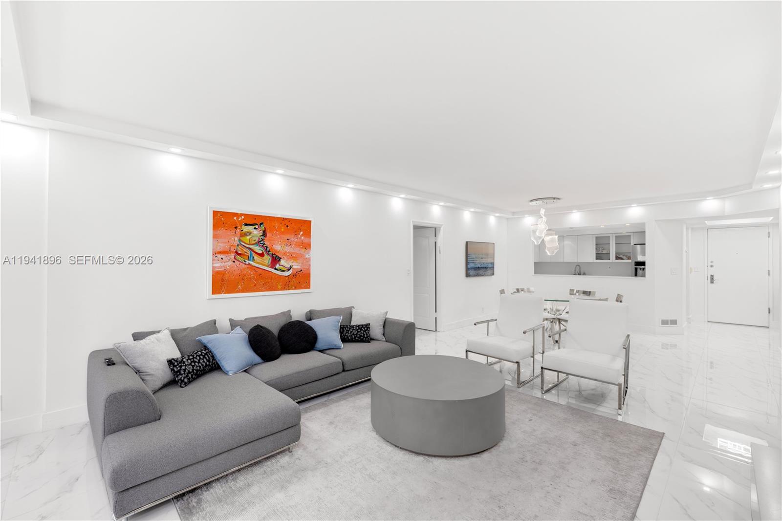THE WAVES CONDO - Residential