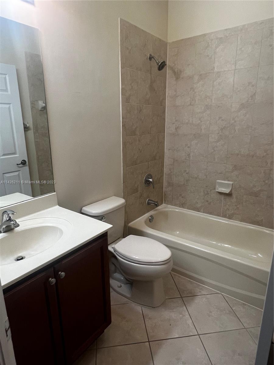 ST MORITZ AT DORAL CONDO - Residential Lease
