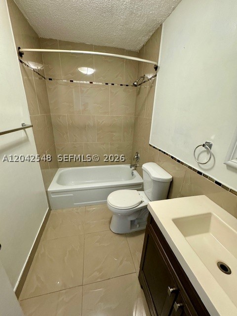 NEWPORT AT LAUDERHILL CON - Residential