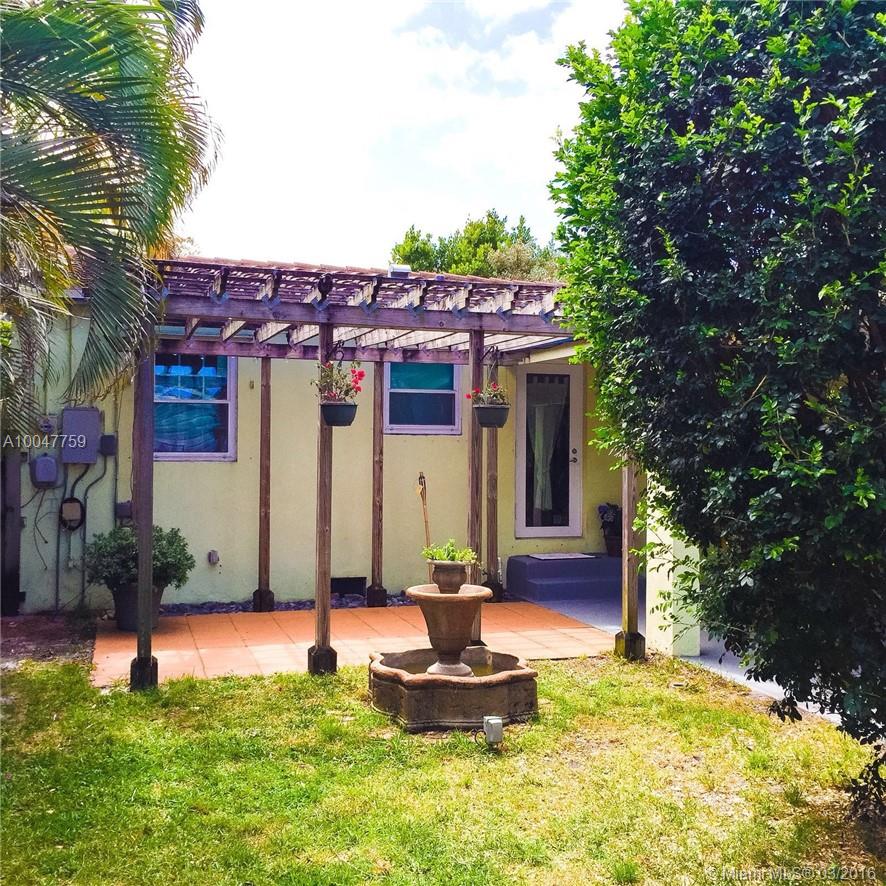 Hollywood Park 4-19 B - Residential Lease