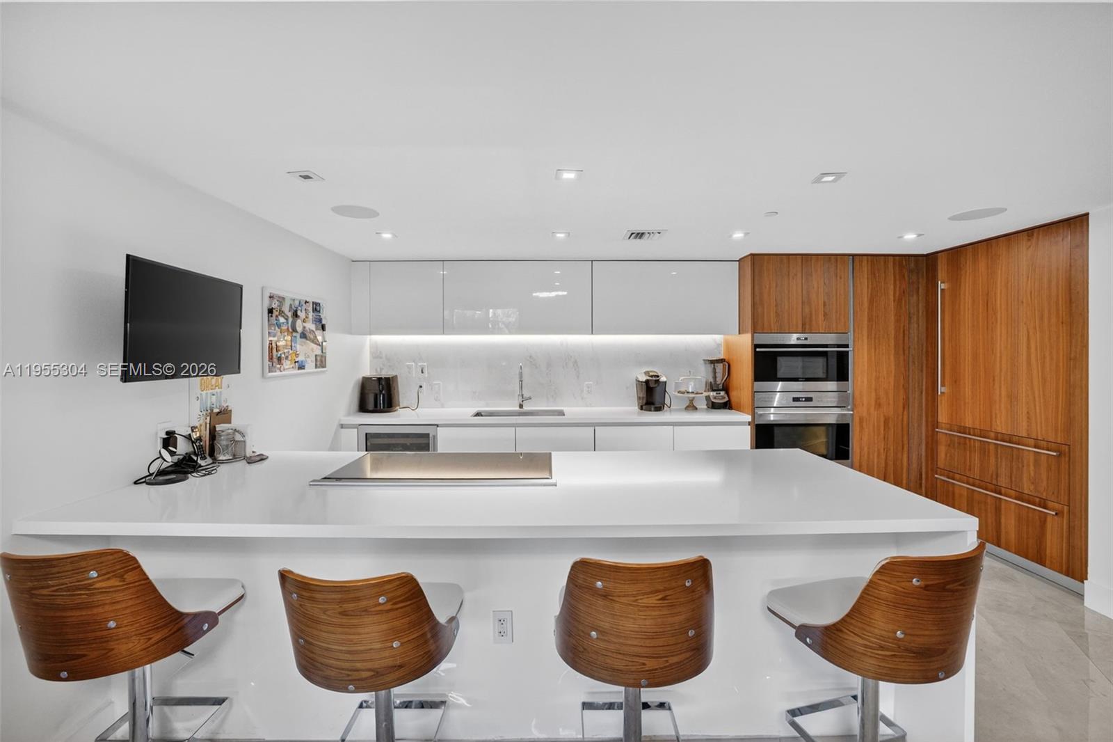 PARAMOUNT FT LAUDERDALE C - Residential