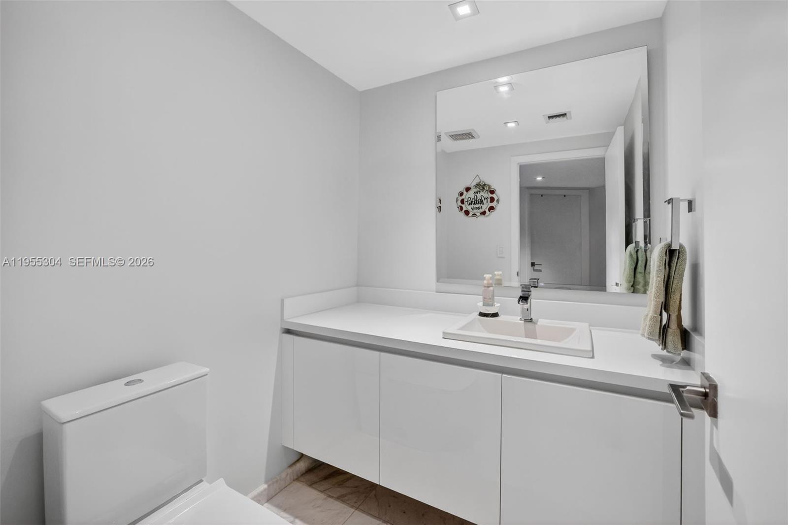 PARAMOUNT FT LAUDERDALE C - Residential