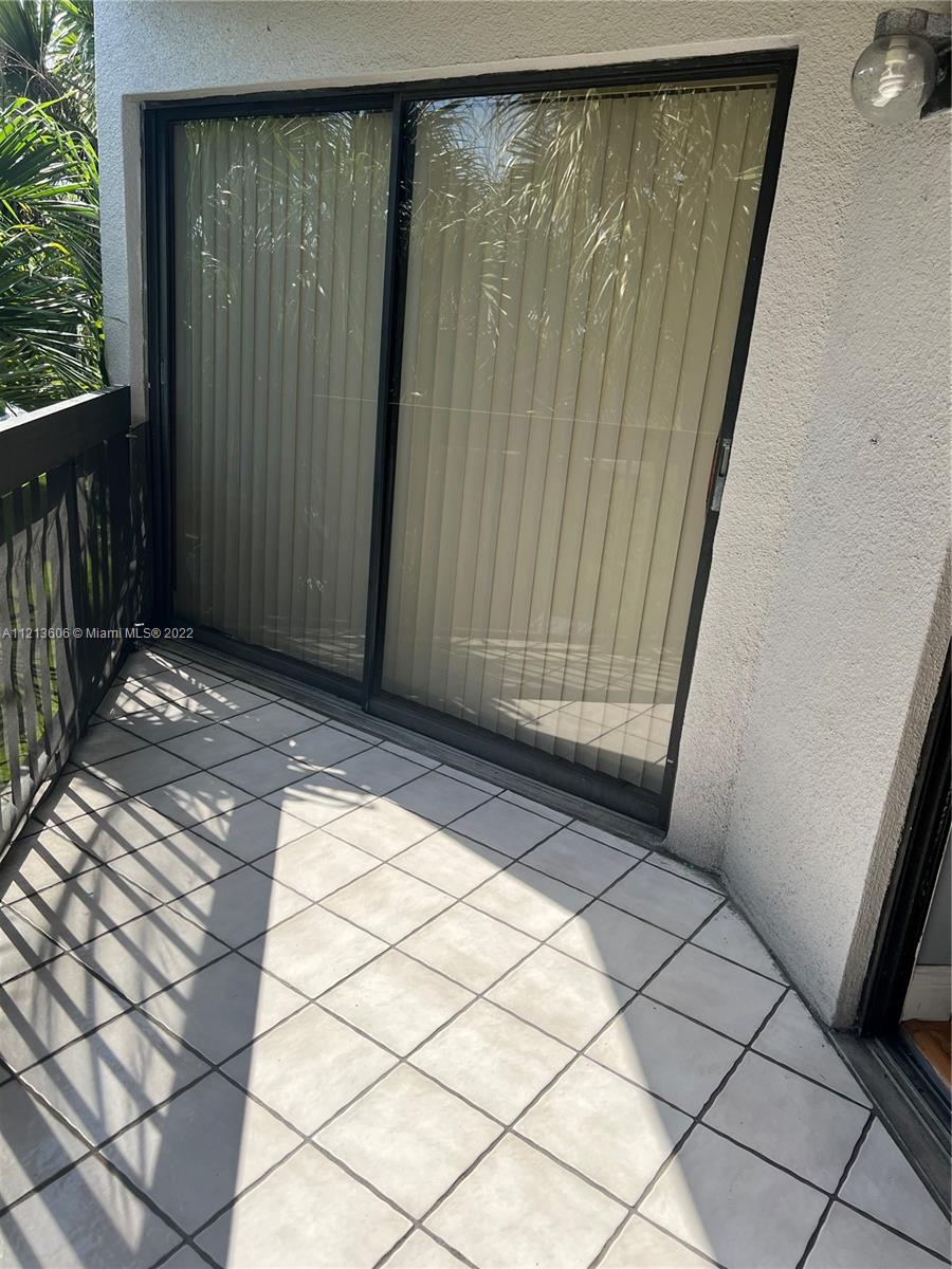 CALUSA CLUB VILG BLDG D N - Residential Lease