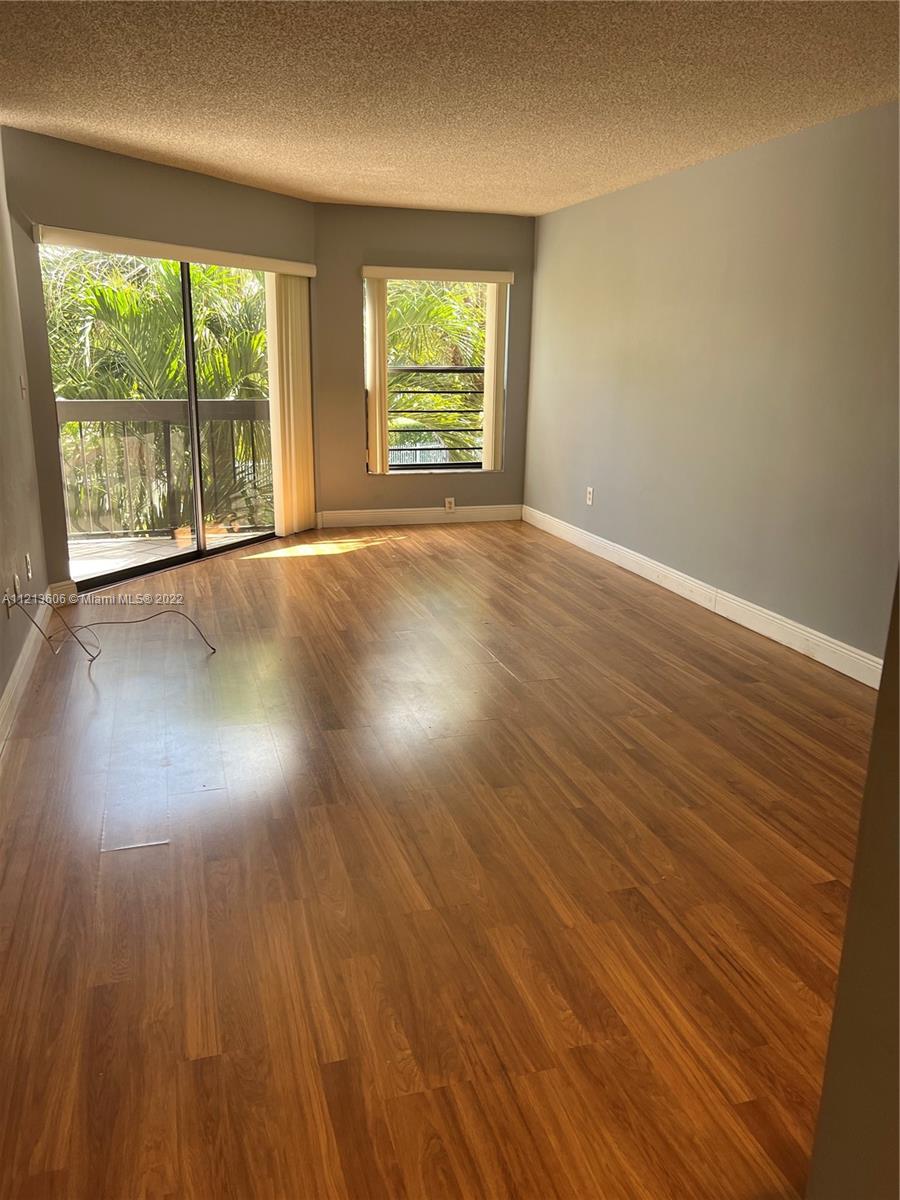 CALUSA CLUB VILG BLDG D N - Residential Lease