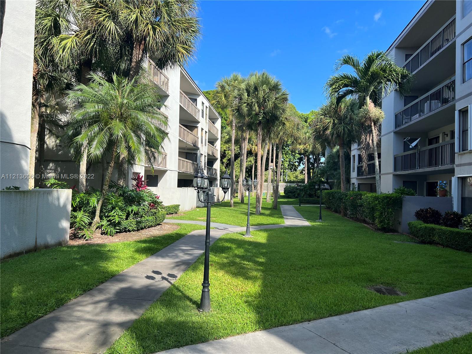 CALUSA CLUB VILG BLDG D N - Residential Lease