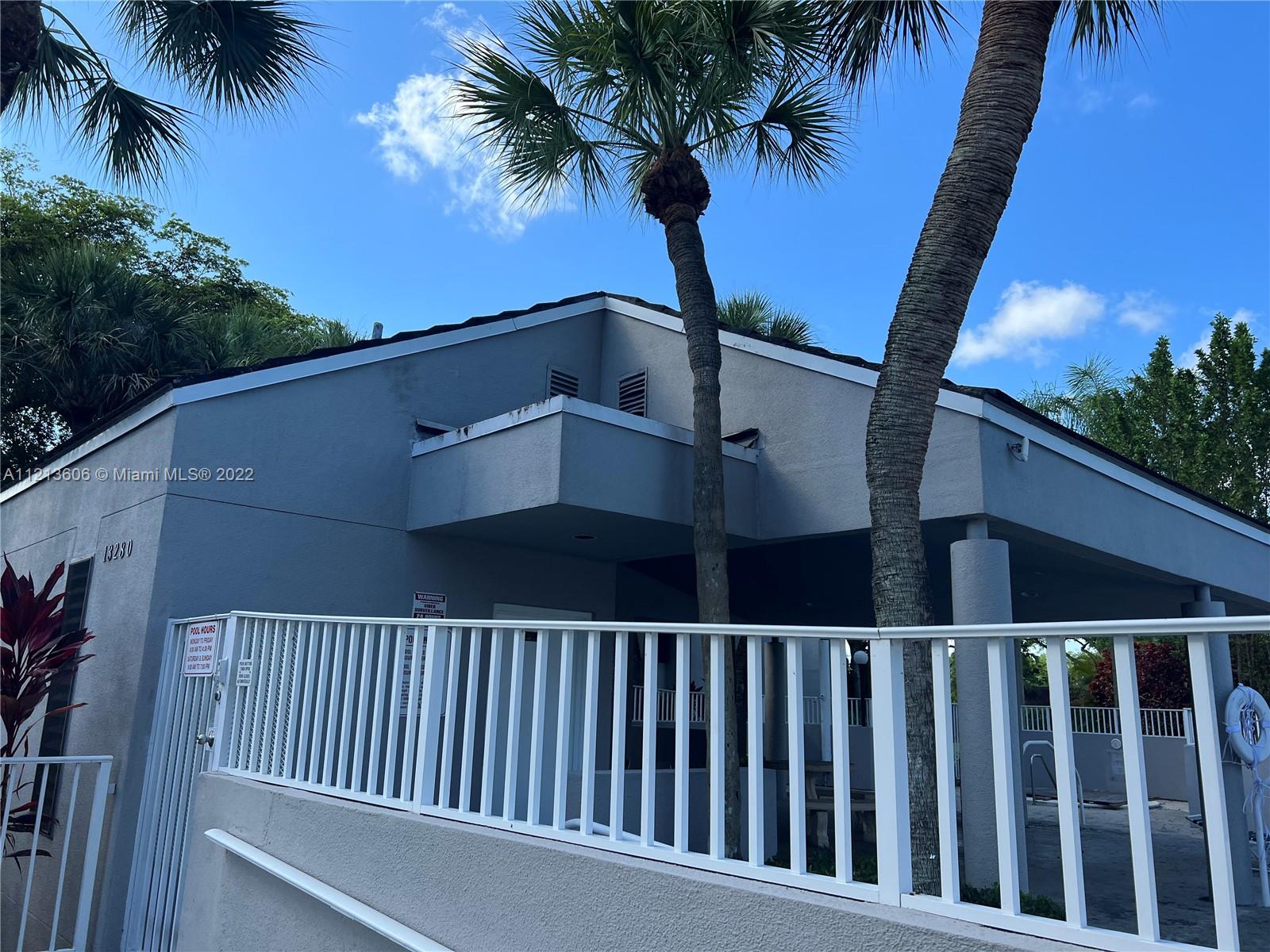 CALUSA CLUB VILG BLDG D N - Residential Lease