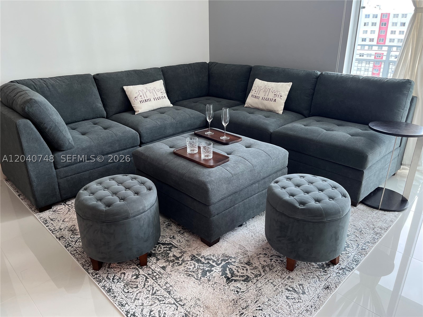 CITY 24 CONDO - Residential