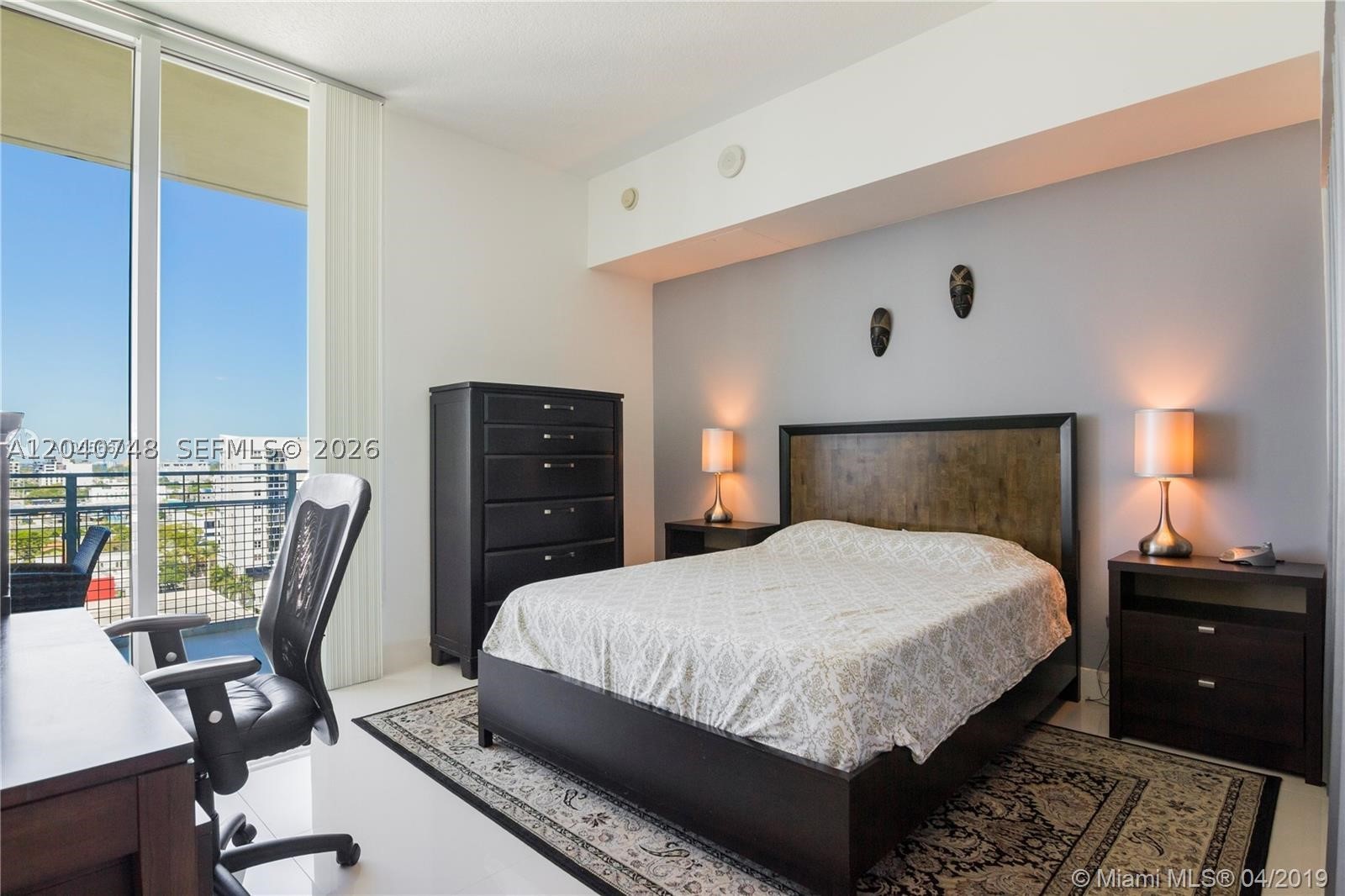 CITY 24 CONDO - Residential