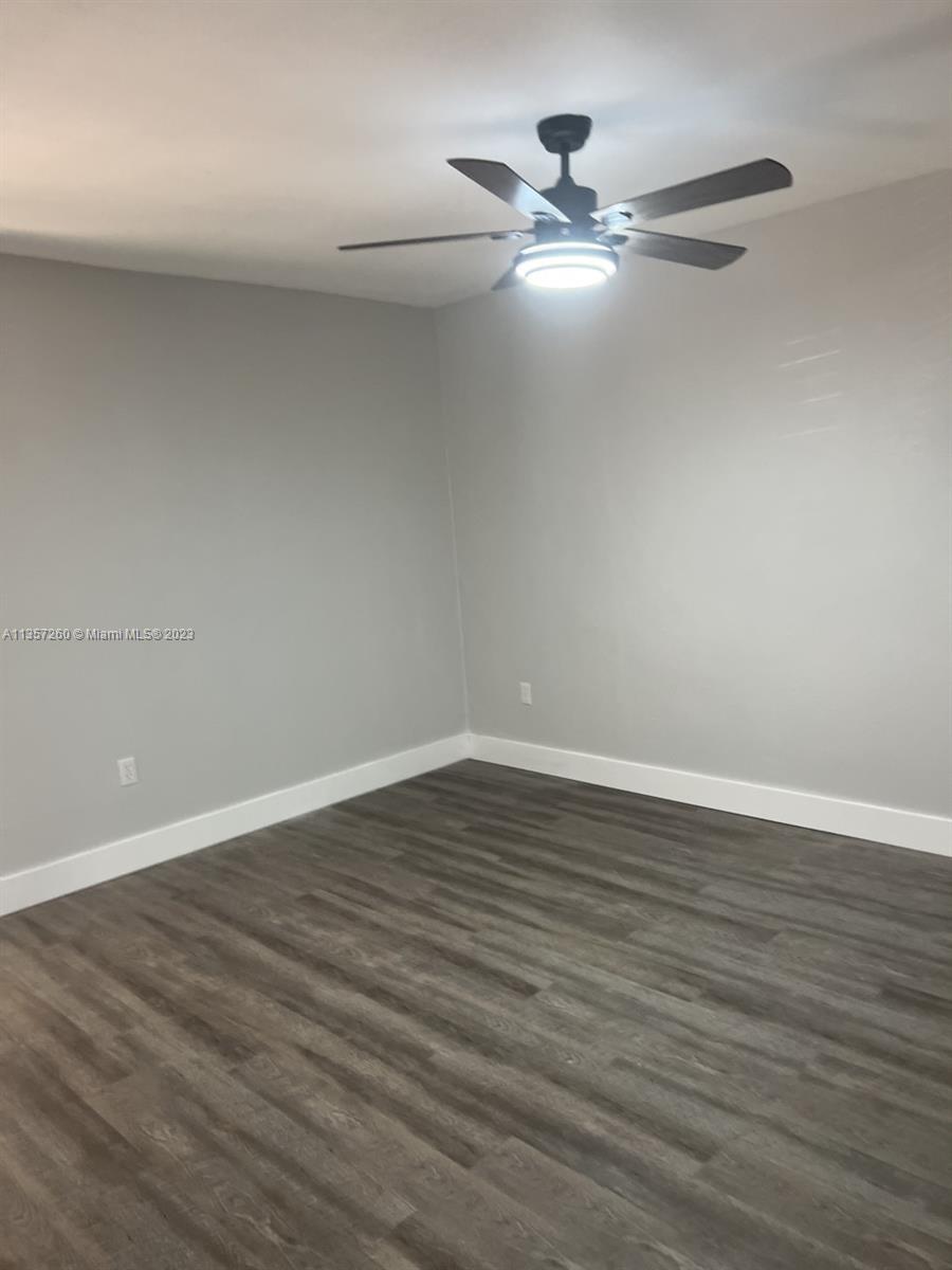 MIAMI LAKES LOCH LOMOND E - Residential